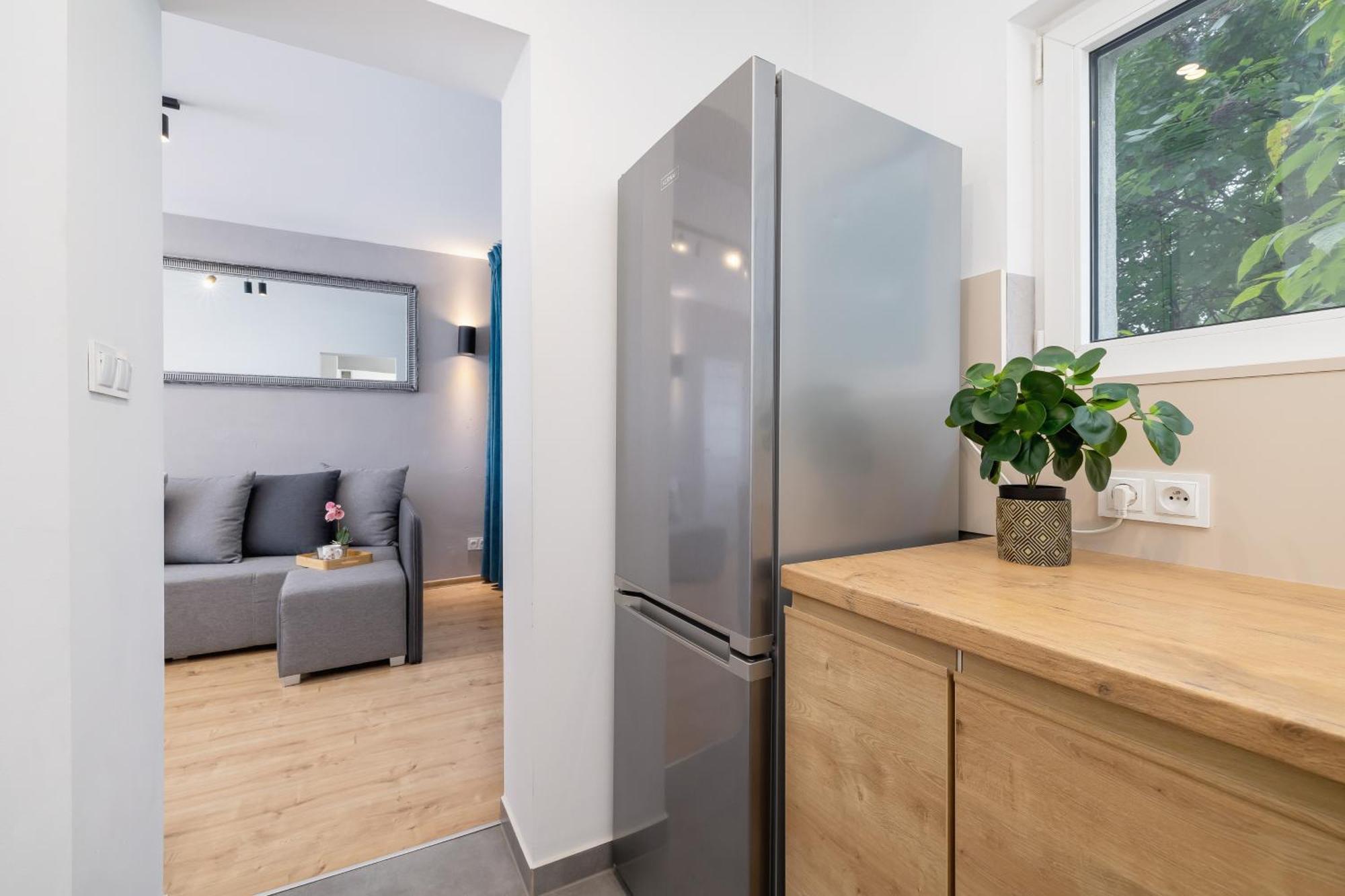 Jasny Blisko Tauron Arena By Renters Apartament *